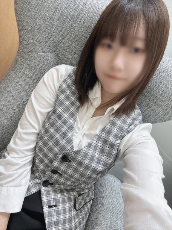 鈴木もえ（新人研修対象！）